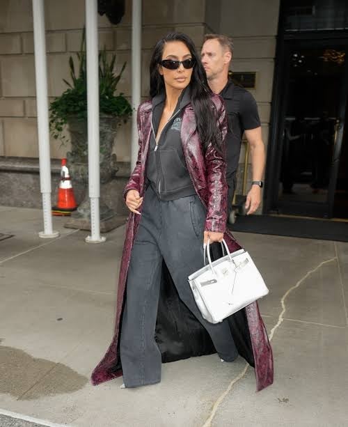 Kim Kardashian with Birin 25 Silver Metallic Chevre Palladium Hardware