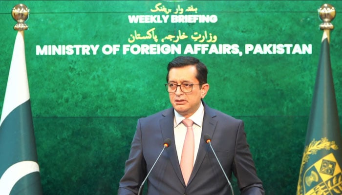 ایران پر امریکی پابندیوں کی پاسداری کرتے ہیں، پاکستان