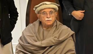 محمود اچکزئی کا اسپیکر چیمبر میں مذاکرات کے لیے جانے سے انکار، پی ٹی آئی کا نیا وفد تشکیل