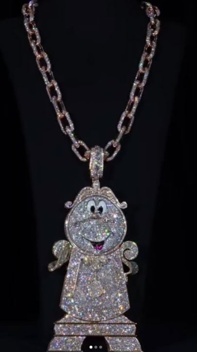 Inside Drake’s luxurious and jaw-dropping jewelry collection