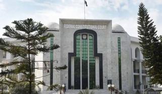 ڈاکٹر کو بغیر لائسنس میڈیکل اسٹور چلانے کی اجازت نہیں: وفاقی آئینی عدالت