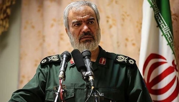 امریکی افواج ایران کی سرحدوں سے 1 ہزار کلو میٹر دور چلی گئیں: ایرانی کمانڈر