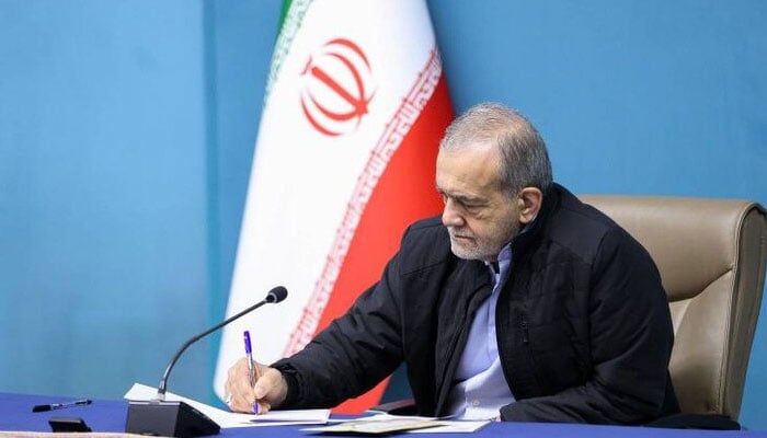 ایرانی صدر مسعود پزشکیان— فائل فوٹو