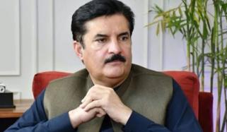 ہمیشہ کہتا ہوں ناچنے والے گھوڑے میدان میں نہیں دوڑتے: گورنر کے پی
