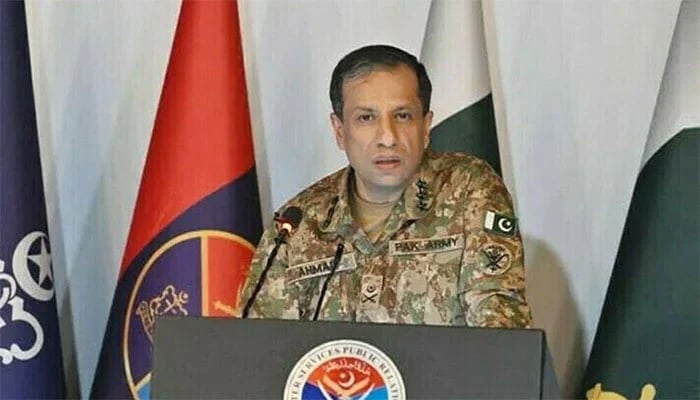 ڈی جی آئی ایس پی آر لیفٹیننٹ جنرل احمد شریف چوہدری —فائل فوٹو