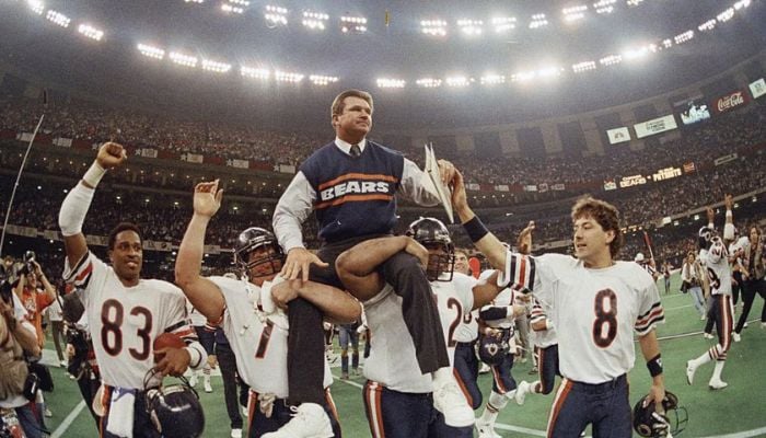 Iron Mike, Hall of Fame tight end and Bears coach, dies at 86
