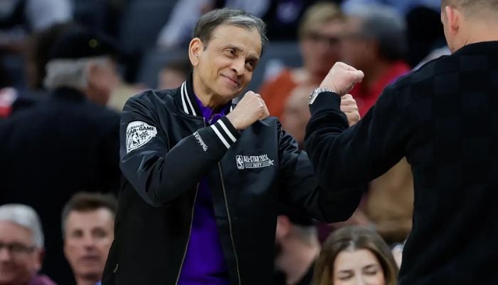 Sacramento Kings owner’s motivational speech turns into awkward roast of staff and players
