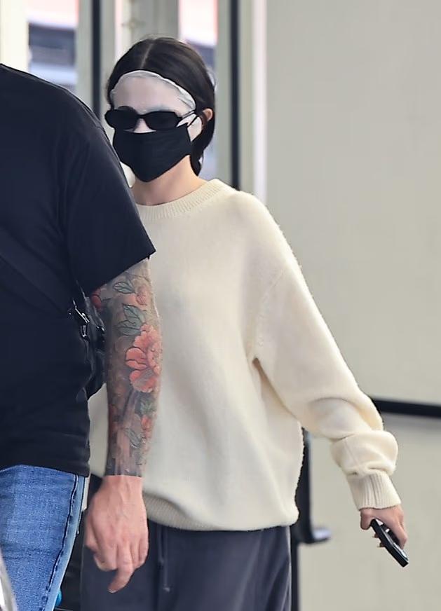 Selena Gomez is extending her glow routine beyond home — Could this habit fit into yours?