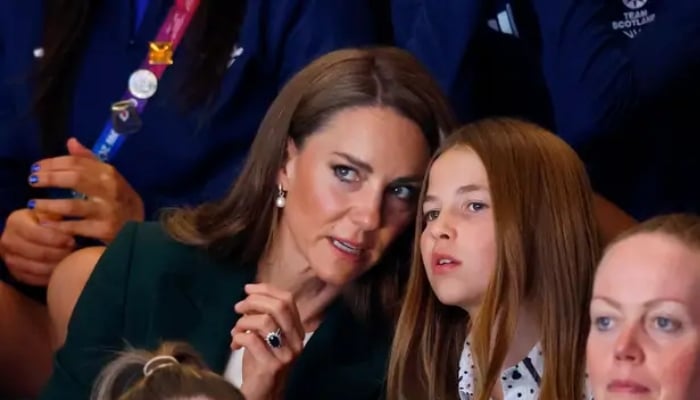 Princess Charlotte looks ‘amazed’ on tube with Princess Kate: Her reaction is worth a watch