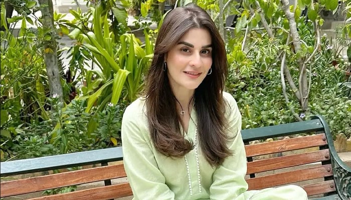 میرے پاس کوئی جن نہیں ہے: آمنہ ملک