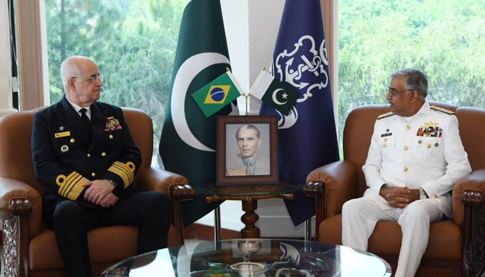 سربراہ پاک بحریہ ایڈمرل نوید اشرف سے برازیل کے اعلیٰ سطح وفد کی ملاقات۔فوٹو: آئی ایس پی آر