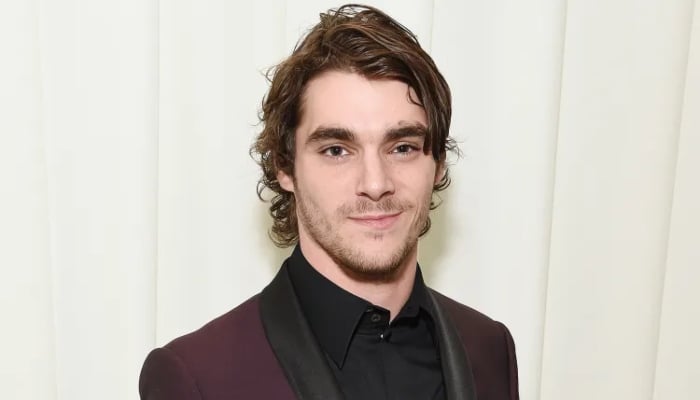 ‘Breaking Bad’ star RJ Mitte dies a 34; Representative confirms cause of death