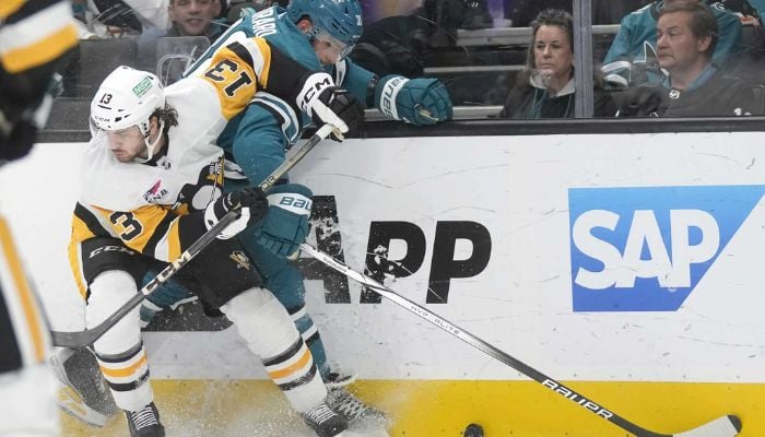 Sharks’ rookie Stenberg scores first NHL goal vs Bruins