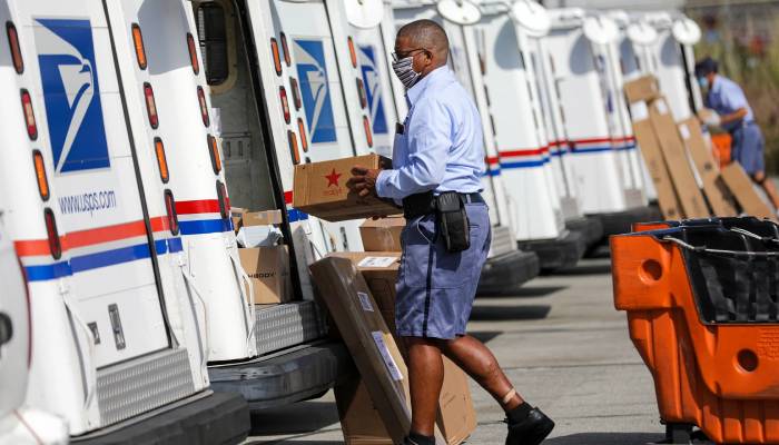 Mail carrier death in extreme heat raises alarm: What to know about hyperthermia