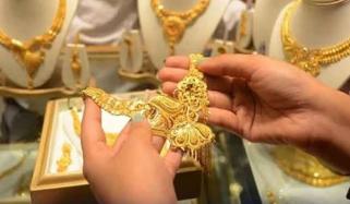 سونے کی قیمت میں بڑی کمی ہو گئی