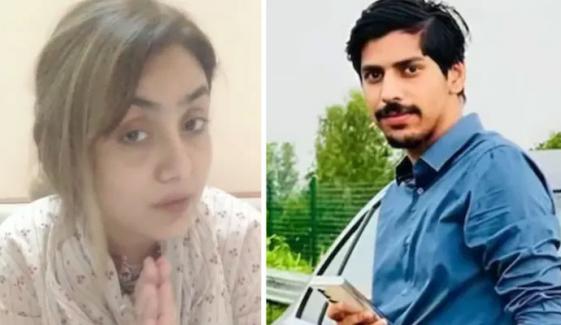 ’یہ خودکشی تھی‘: بوائے فرینڈ کے قتل کا الزام لگنے پر روپوش بھارتی انفلوئینسر کا ویڈیو بیان سامنے آ گیا