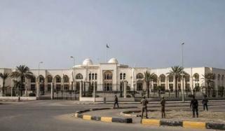 حوثی ملیشیا کا عدن میں صدارتی محل قصر معاشیق پر میزائل حملہ، عرب میڈیا