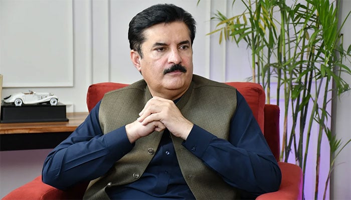 گورنر خیبر پختونخوا فیصل کریم کنڈی : فائل فوٹو