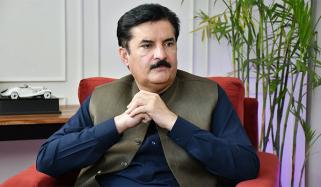 گورنر خیبر پختونخوا کا پولیس کی تنخواہیں بڑھانے کا اعلان 