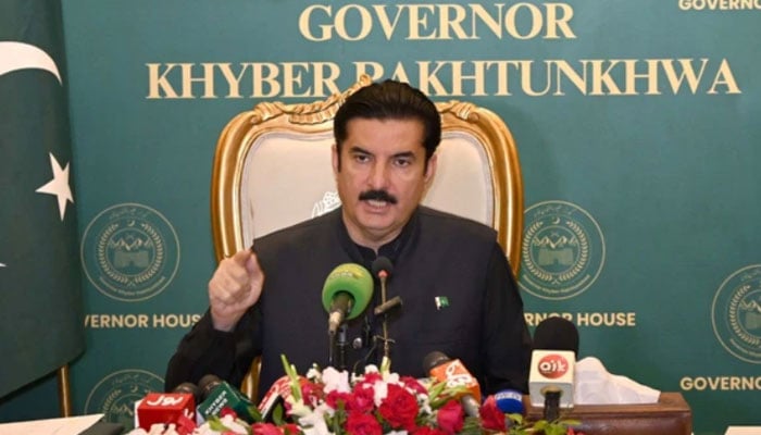 گورنر خیبر پختون خوا فیصل کریم کنڈی—فائل فوٹو