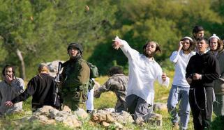 مقبوضہ مغربی کنارے میں فلسطینی کسانوں پر اسرائیلی آبادکاروں کا حملہ