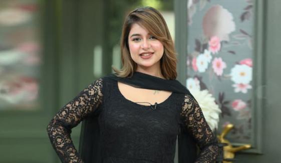 عمرے کے بعد زندگی میں سب کچھ بدل گیا: سامعہ حجاب عمرے کے بعد زندگی میں سب کچھ بدل گیا: سامعہ حجاب