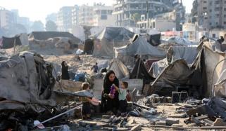 غزہ: بے گھر فلسطینیوں کے خیموں پر اسرائیلی فوج کی فائرنگ، بچی شہید