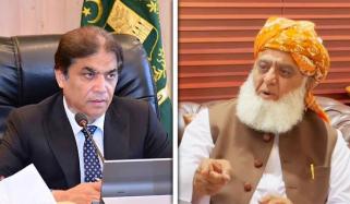 مولانا کی کچھ باتیں پاکستانی ہونے کی حیثیت سے تکلیف دہ ہیں: حنیف عباسی
