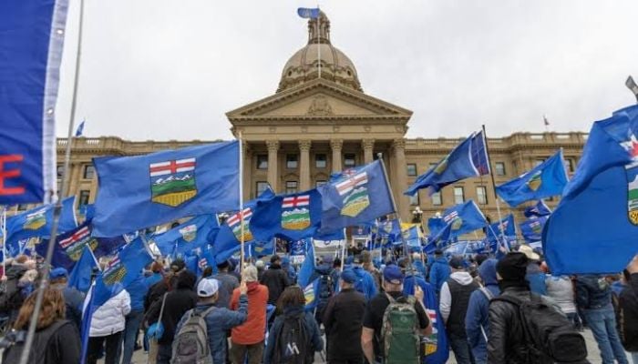 Albertans overwhelmingly vote to stay united and reject separation