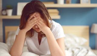 اینڈومیٹریوسس کا شکار خواتین میں مائیگرین کا خطرہ دگنے سے زائد ہونے کا انکشاف