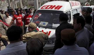 حافظ آباد: زمین کے تنازع پر 2 بیٹوں کے ہاتھوں باپ سمیت 2 افراد قتل