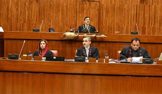 سینیٹر کامران مرتضیٰ کی مبینہ پولیس مقابلوں کےحالیہ واقعات سے متعلق تحریک سینیٹ میں جمع