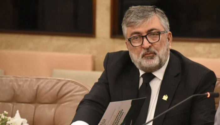 رہنما جمعیت علمائے اسلام سینیٹر کامران مرتضی—فائل فوٹو