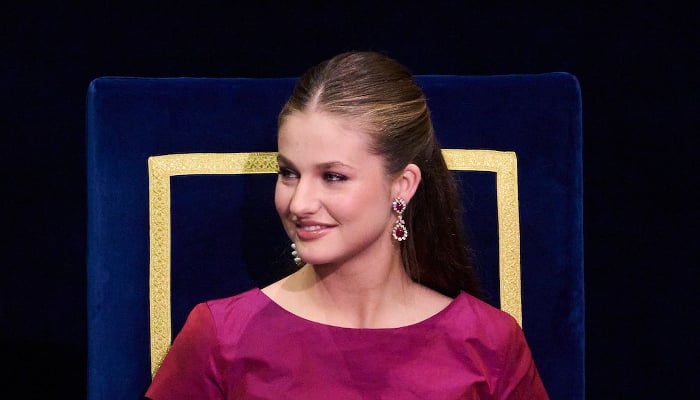 Princess Leonor makes sparkling statement at royal event with Queen Sofia treasured jewel